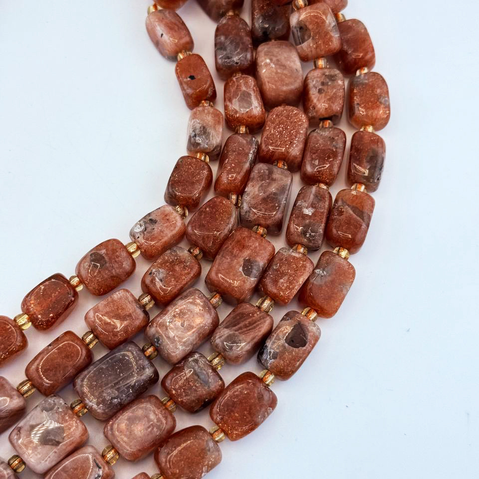 Бусины Солнечный камень средний размер 5*11мм натуральный камень